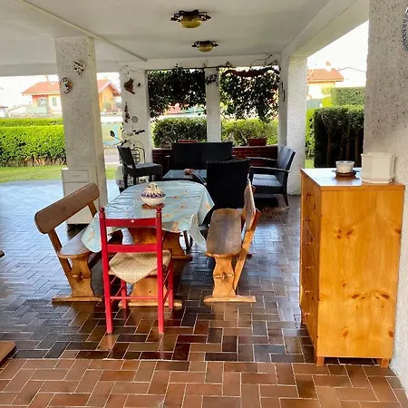 Residenza Palmira Bardolino アパート Calmasino
