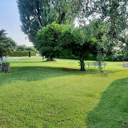 Apartment Residenza Palmira Bardolino Calmasino